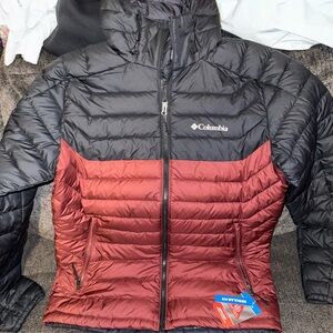Columbia men’s Two-Tone Black and Red Jacket
